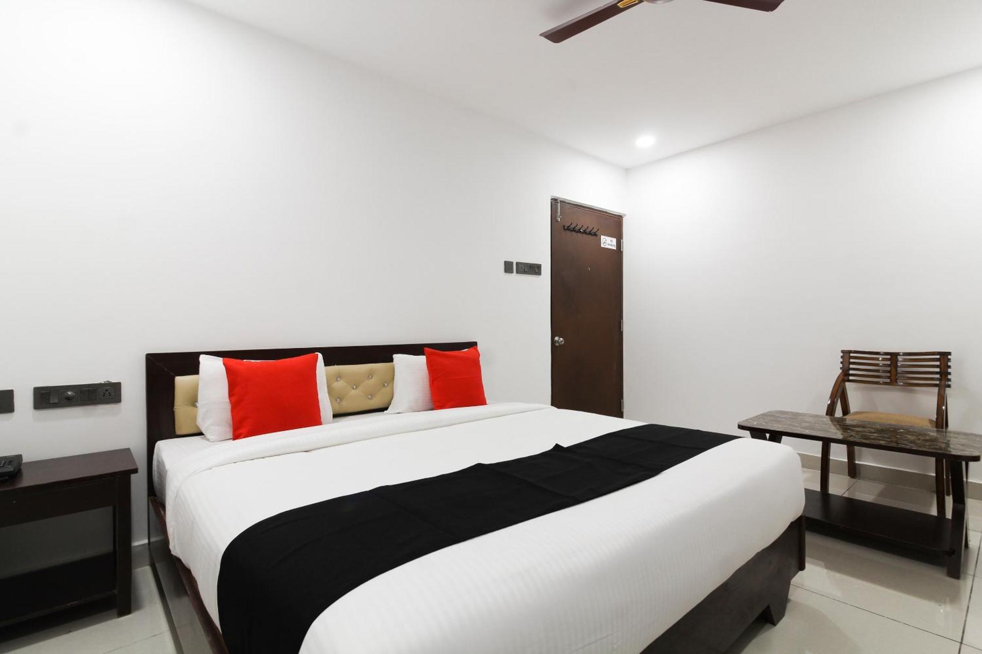Super Mythri Hotel Near By Ecil, As Rao Nagar, Sainikpuri Maula Ali Zewnętrze zdjęcie