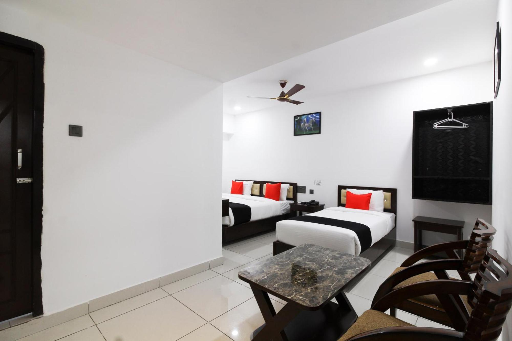 Super Mythri Hotel Near By Ecil, As Rao Nagar, Sainikpuri Maula Ali Zewnętrze zdjęcie