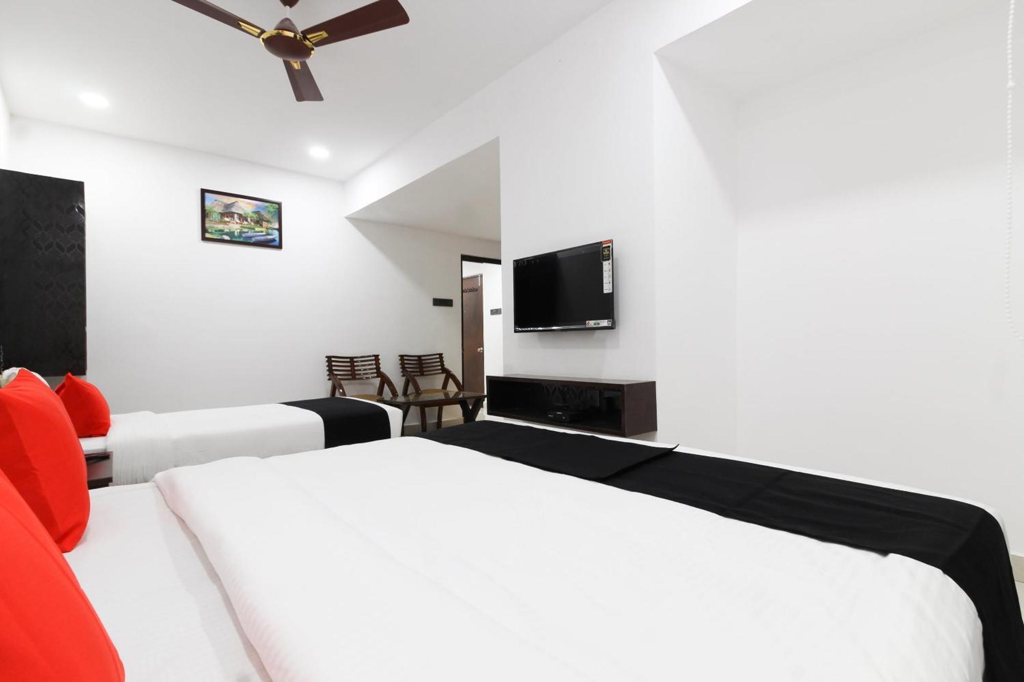 Super Mythri Hotel Near By Ecil, As Rao Nagar, Sainikpuri Maula Ali Zewnętrze zdjęcie